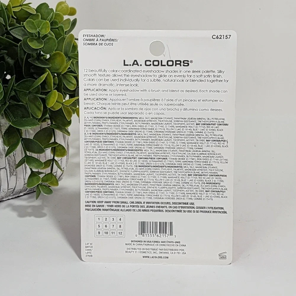 L.A. Colors 12 Color Eyeshadow Palette Bold Chic Colors C62157